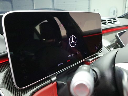 Used 2025 Mercedes-Benz S 63 AMG S image 28