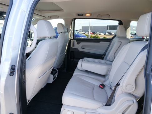 Certified 2025 Honda Odyssey EX-L image 16