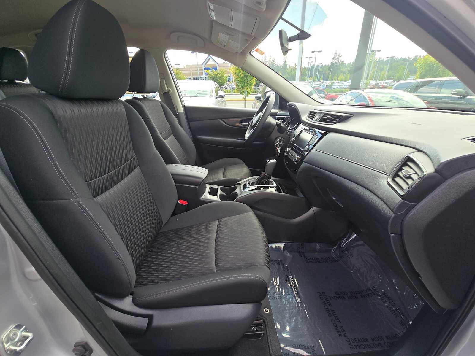 Used 2018 Nissan Rogue S AWD/4WD image 11