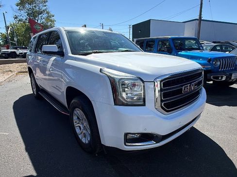 Used 2015 GMC Yukon SLE w/ Convenience Package AWD/4WD image 2