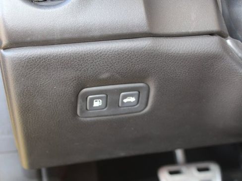 Used 2007 Chevrolet Corvette Convertible w/ Preferred Equipment Group image 17