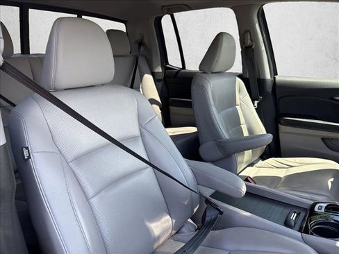 Used 2017 Honda Ridgeline RTL-E image 24