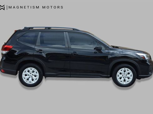 Used 2021 Subaru Forester AWD/4WD image 2