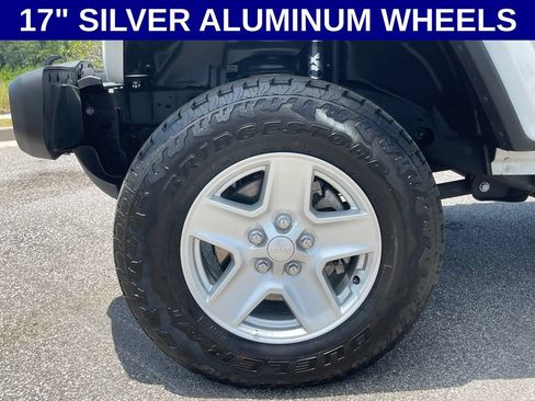 Used 2021 Jeep Gladiator Sport AWD/4WD image 4