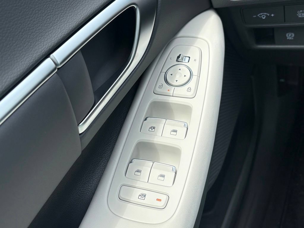 New 2026 Hyundai Sonata SEL FWD image 27