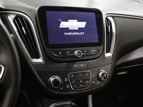 Certified 2025 Chevrolet Malibu LT image 9