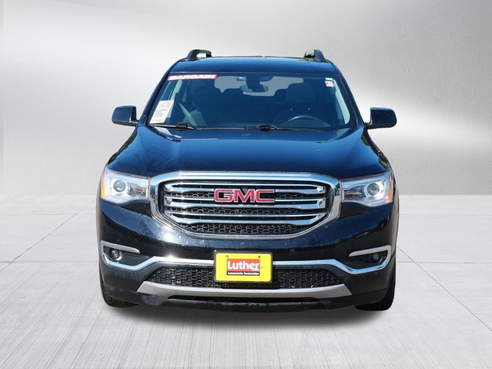 Used 2018 GMC Acadia SLE AWD/4WD image 2