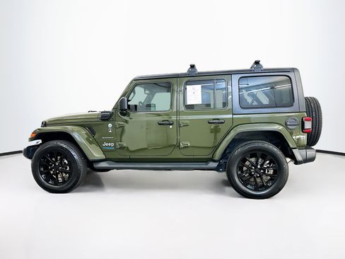 Used 2022 Jeep Wrangler Sahara w/ Cold Weather Group image 4
