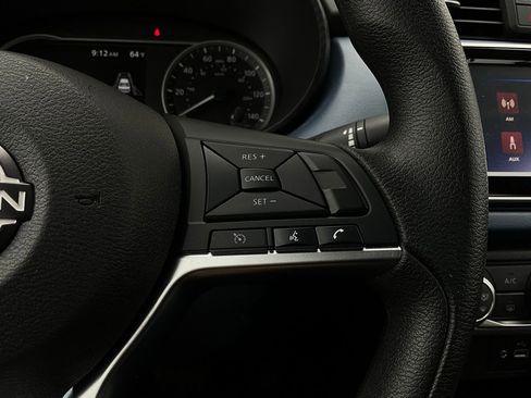 Used 2025 Nissan Versa SV image 30