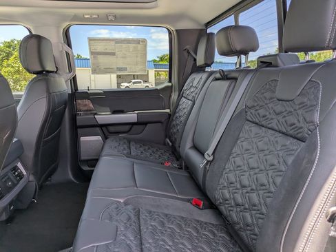 New 2026 Ford F250 Lariat w/ Black Appearance Package AWD/4WD image 25