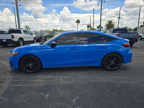 Used 2023 Honda Civic Sport image 6