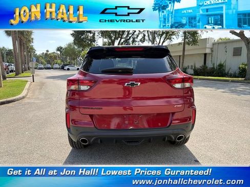 Used 2021 Chevrolet TrailBlazer RS w/ Technology Package FWD image 9
