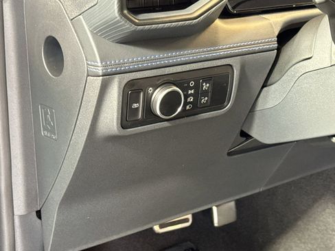 Used 2024 Ford Mustang Dark Horse image 10