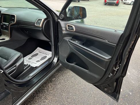 Used 2014 Jeep Grand Cherokee Limited image 22