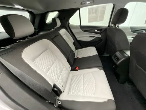 Used 2020 Chevrolet Equinox LS w/ LS Convenience Package FWD image 14