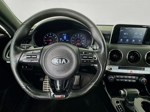 Used 2020 Kia Stinger GT-Line RWD image 11