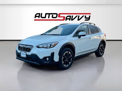 Used 2023 Subaru Crosstrek 2.0i Premium image 3