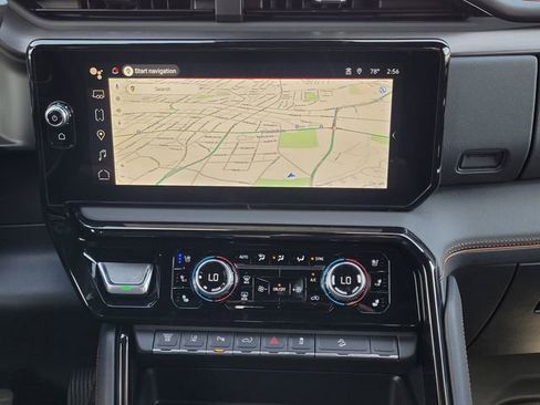 New 2026 GMC Sierra 2500 AT4 w/ AT4 Premium Plus Package AWD/4WD image 13