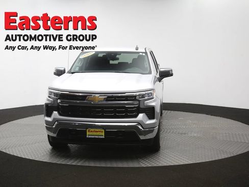 Used 2022 Chevrolet Silverado 1500 LT AWD/4WD image 55