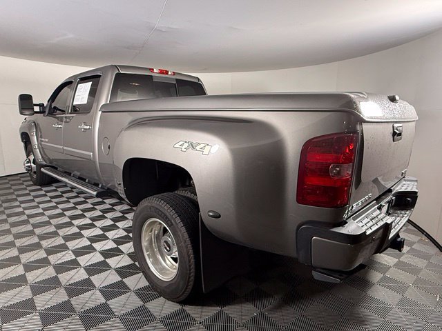 Used 2013 GMC Sierra 3500 Denali AWD/4WD image 4