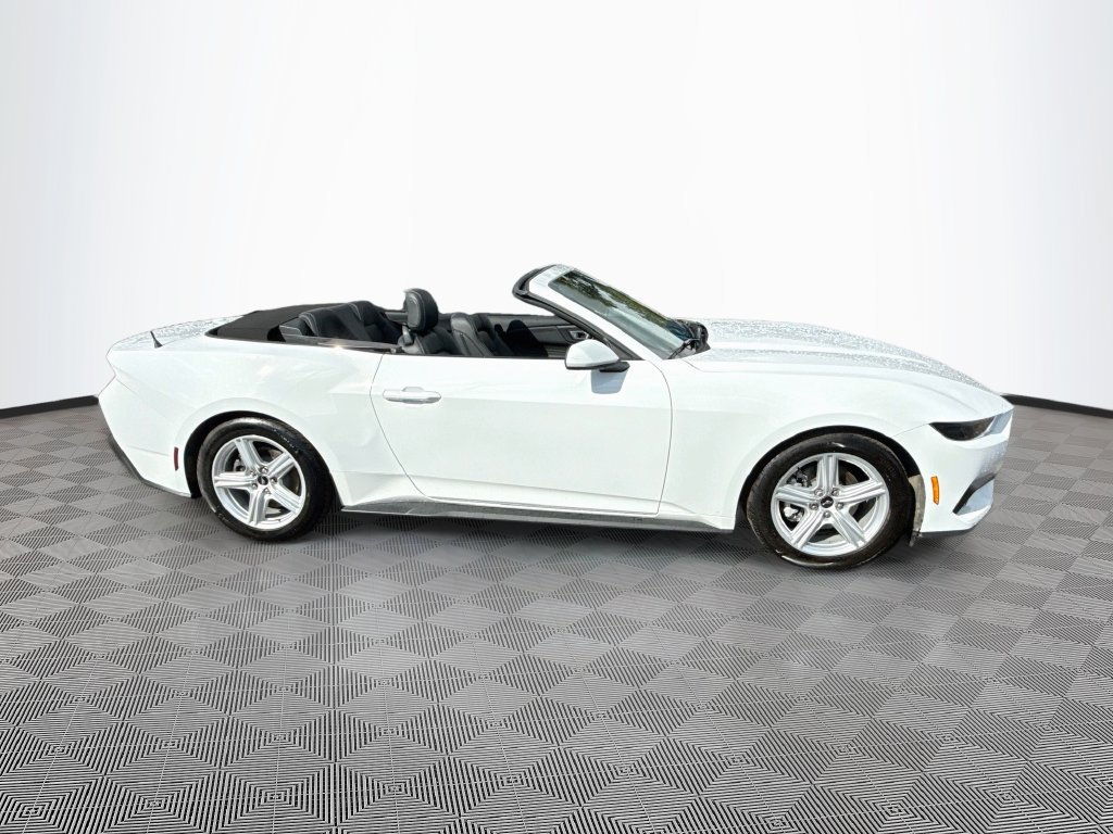 Used 2026 Ford Mustang Premium RWD image 4