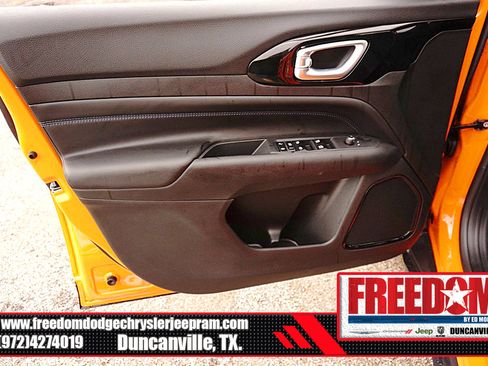 New 2026 Jeep Compass Latitude image 39