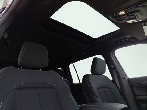 New 2025 Jeep Grand Cherokee L Laredo w/ Luxury Tech Group I image 15