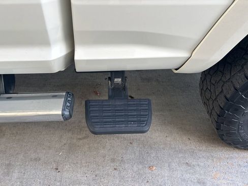 Used 2017 RAM 2500 Laramie image 20