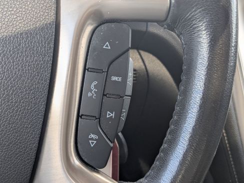 Used 2015 GMC Acadia Denali image 29