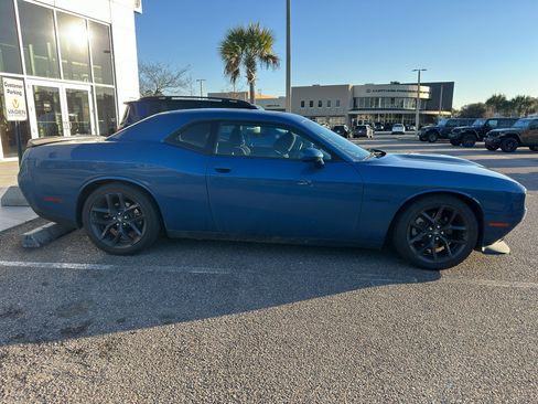Used 2022 Dodge Challenger R/T w/ Blacktop Package image 1