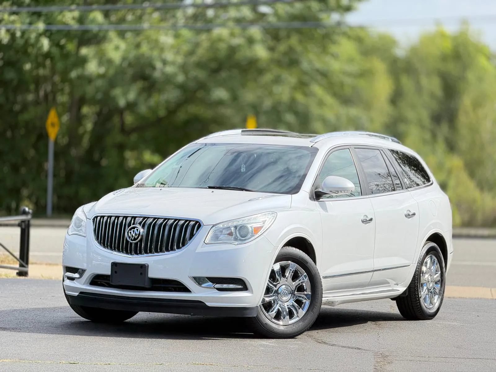 Used 2017 Buick Enclave Premium w/ Trailering Package AWD/4WD image 33