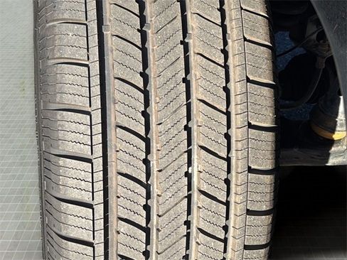 Used 2020 Chevrolet Colorado Z71 image 11