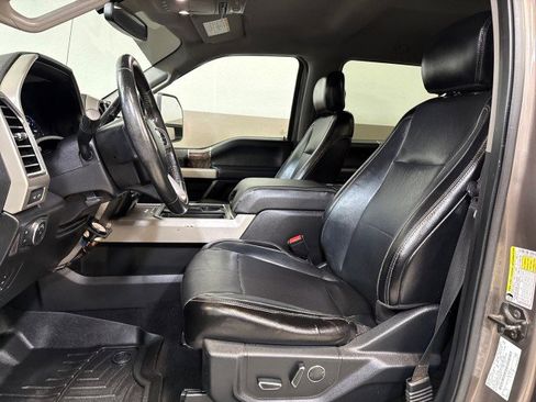 Used 2018 Ford F250 Lariat w/ Camper Package image 14