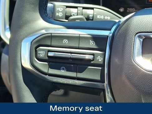 Used 2025 GMC Terrain Elevation AWD/4WD image 7