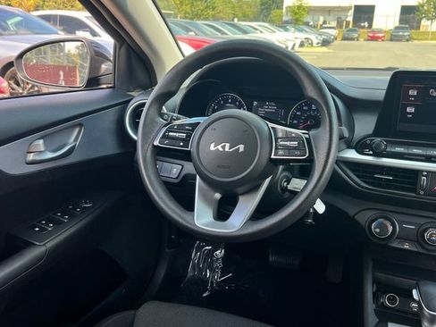 Used 2024 Kia Forte LXS w/ LXS Technology Package FWD image 18