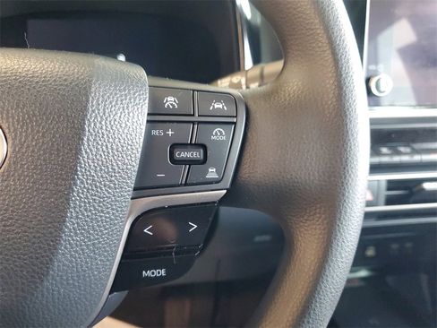 Used 2025 Toyota Camry LE w/ Convenience Package image 21