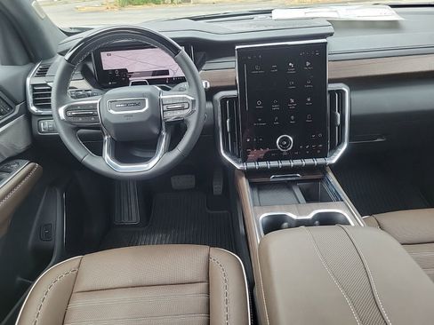 New 2026 GMC Acadia Denali Ultimate w/ LPO, All-Weather Package FWD image 14