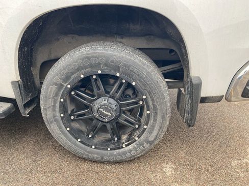 Used 2019 Chevrolet Silverado 1500 LT image 14