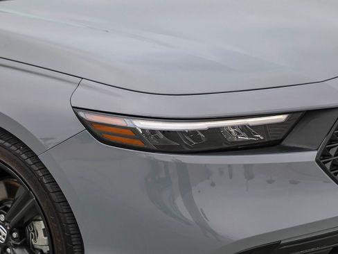 Used 2025 Honda Accord Sport image 8