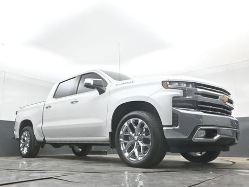Used 2019 Chevrolet Silverado 1500 LTZ w/ LTZ Plus Package AWD/4WD image 44