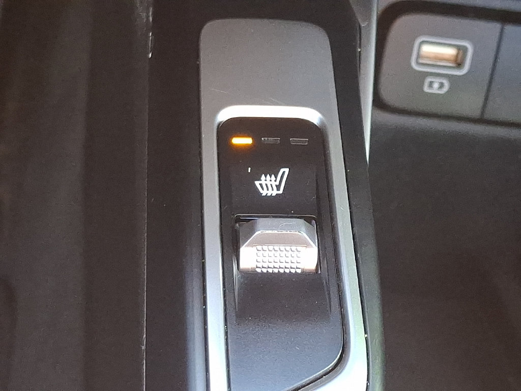 Certified 2023 Kia Sorento S AWD/4WD image 25