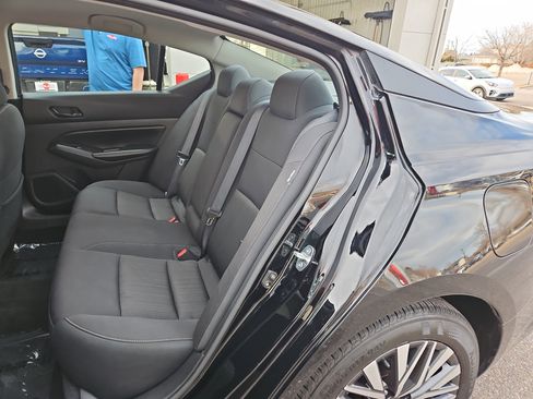 Used 2024 Nissan Altima 2.5 SV image 18