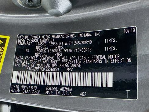 Used 2019 Toyota Highlander XLE AWD/4WD image 38