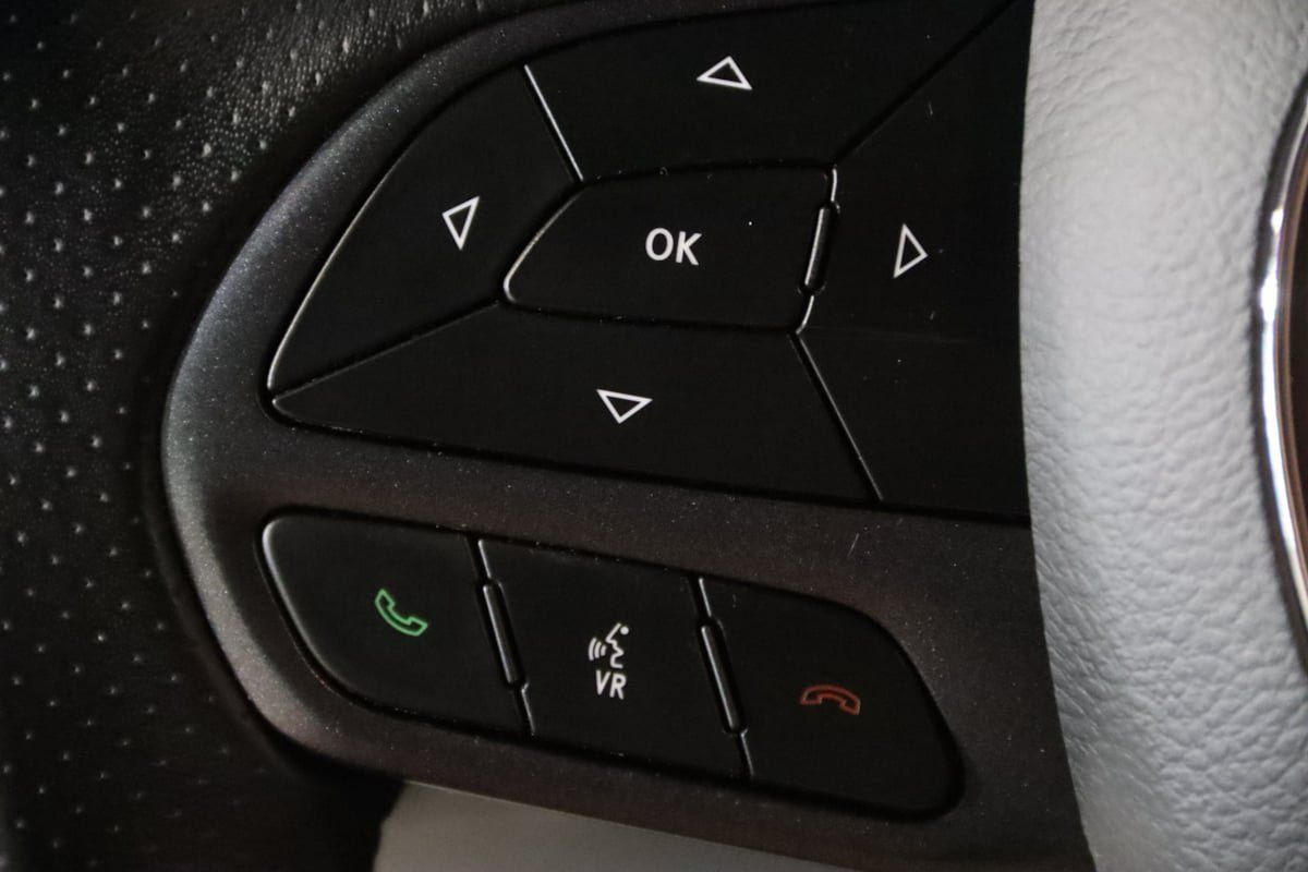 Used 2025 Dodge Durango GT AWD/4WD image 17