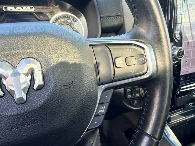 Used 2024 RAM 1500 Laramie AWD/4WD image 27
