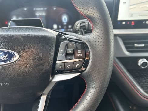 Used 2025 Ford Explorer ST image 14