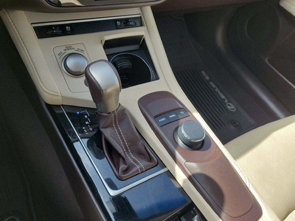 Used 2017 Lexus ES 350 w/ Premium Package FWD image 18
