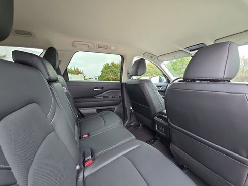 New 2026 Nissan Pathfinder SL image 29