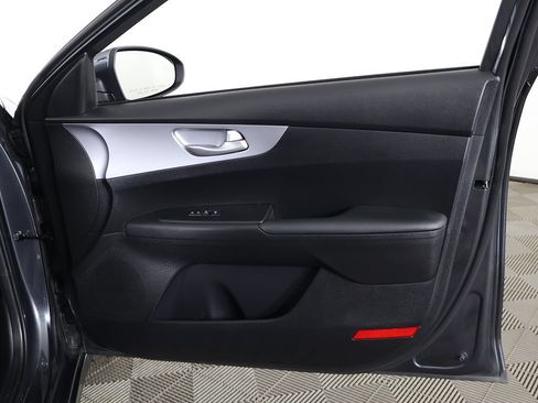 Used 2024 Kia Forte LXS w/ LXS Technology Package FWD image 22
