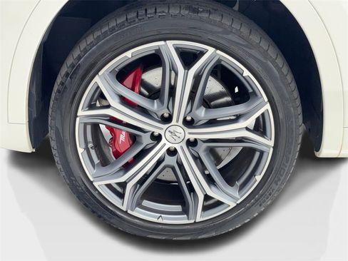 Used 2022 Maserati Levante Modena image 57